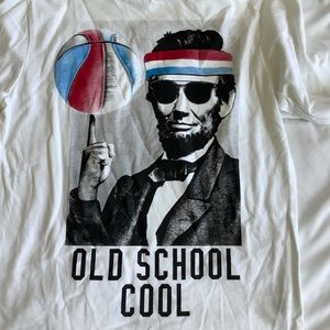 The Children's Place Boys Size Small 5-6 Long Sleeve Graphic Basketball T Shirt